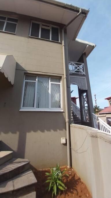 Spacious 1 Bedroom, Self Catering Apartment In Glenwood, Durban Exterior foto